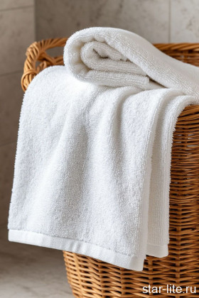 Отельное полотенце белое плотностью 470 гр/м. 