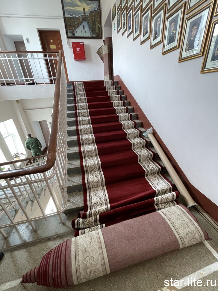 Ковровая дорожка Olympos d221 red