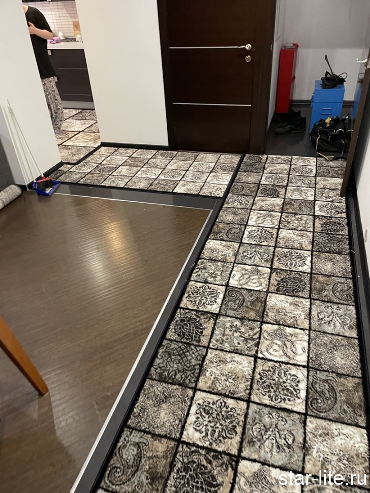 Дорожка Valencia Deluxe d328 Brown